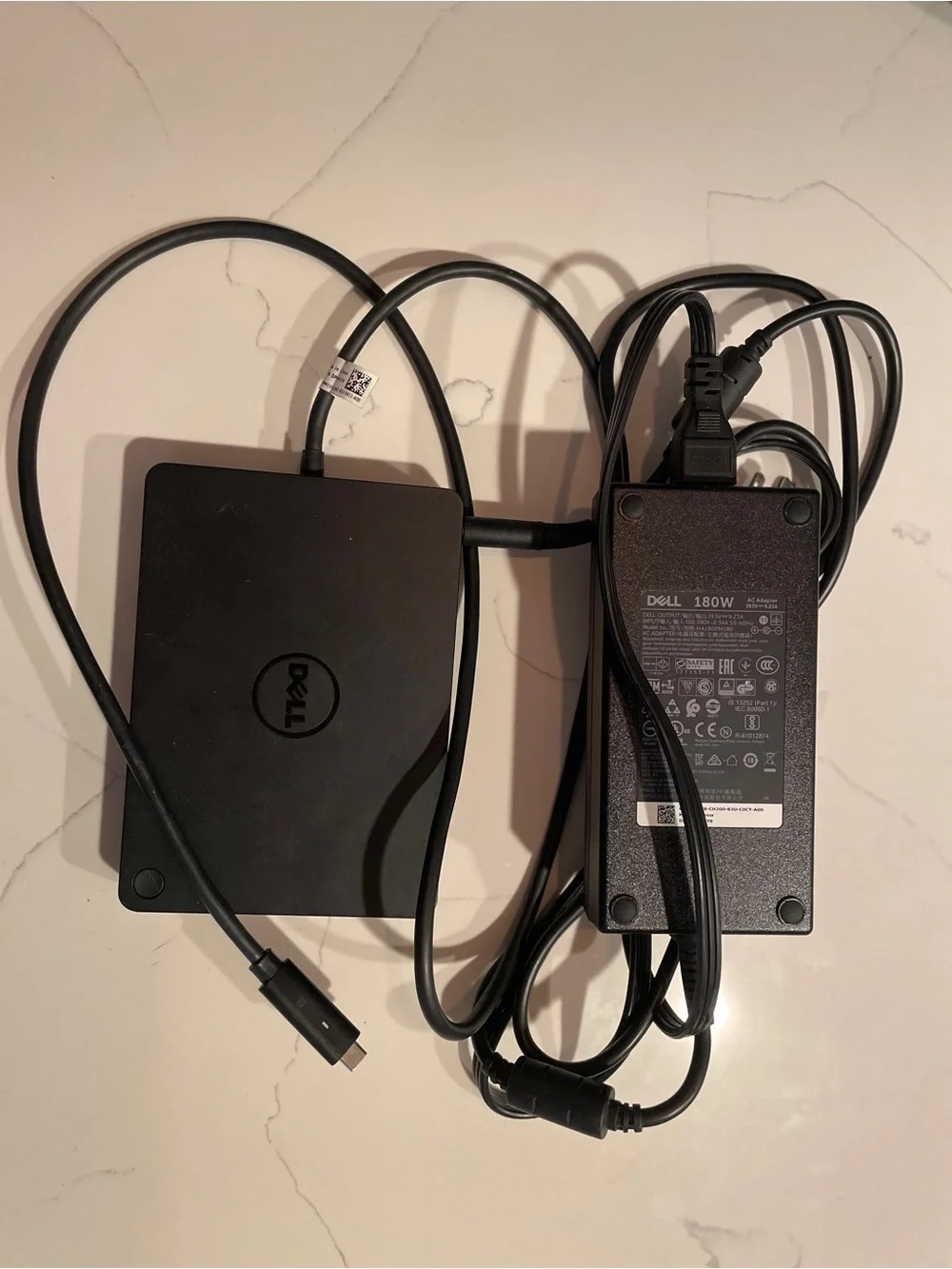 Dell WD15 Black USB-C Docking Station with Multiple Ports